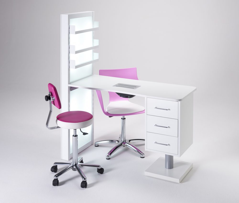 Tavolo manicure e ricostruzione unghie AMALFI Bmp con aspiratore integrato, illuminazione a led dell'espositore prodotti e dotato di tre cassetti