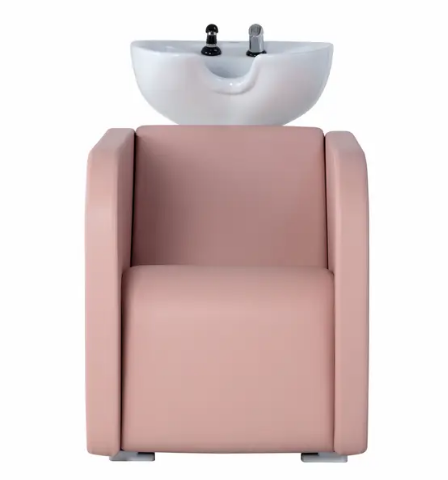 Lavatesta Suite Ceriotti con struttura molto ampia che offre una seduta confortevole, con alzagambe elettrico per offrire un servizio di puro relax al cliente oltre allo shampoo. Infine il lavaggio è compreso di vasca in ceramica basculante di colore bianco, lateralmente presenta anche dei comodi vassoi per agevolarvi, infine è completo di doccetta con miscelatore.
