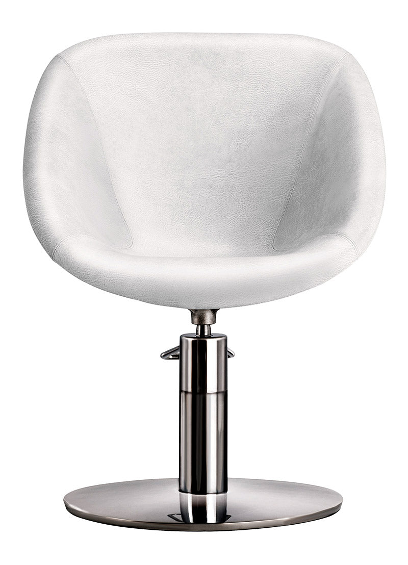 Poltrona per parrucchieri Ceriotti Nicol per il parrucchiere tradizionale che ricerca uno stile semplice e elegante. Alta qualità made in Italy.
