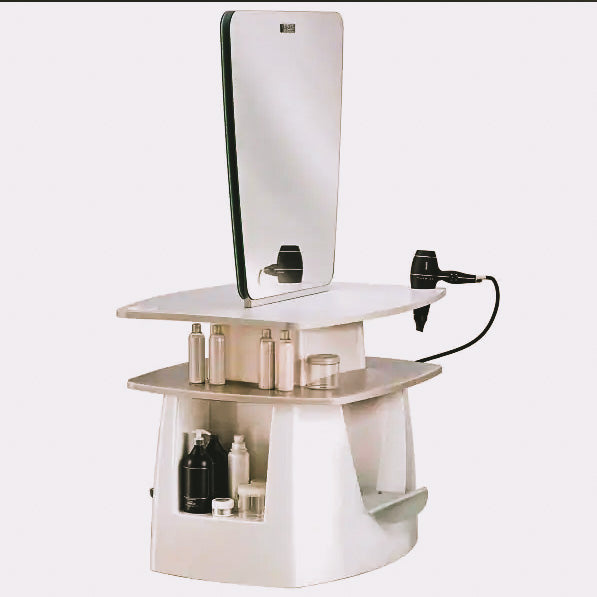Specchio parrucchiere Stylo 2 Ceriotti, made in Italy, perfetto per il salone che vuole uno stile moderno per distinguersi dalla concorrenza